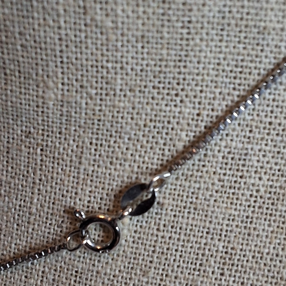 Beau Sterling Silver Praying Hands With Cross Pendant On Sterling Chain - Picture 7 of 7